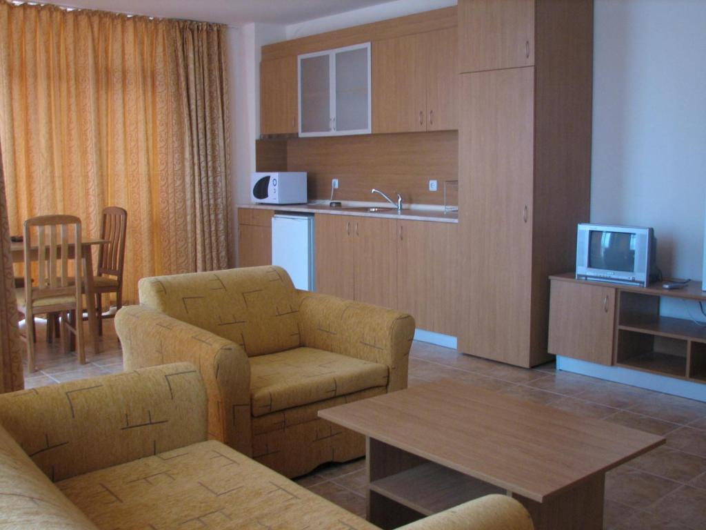 Panorama Krim Beach Apartment رافدا الغرفة الصورة